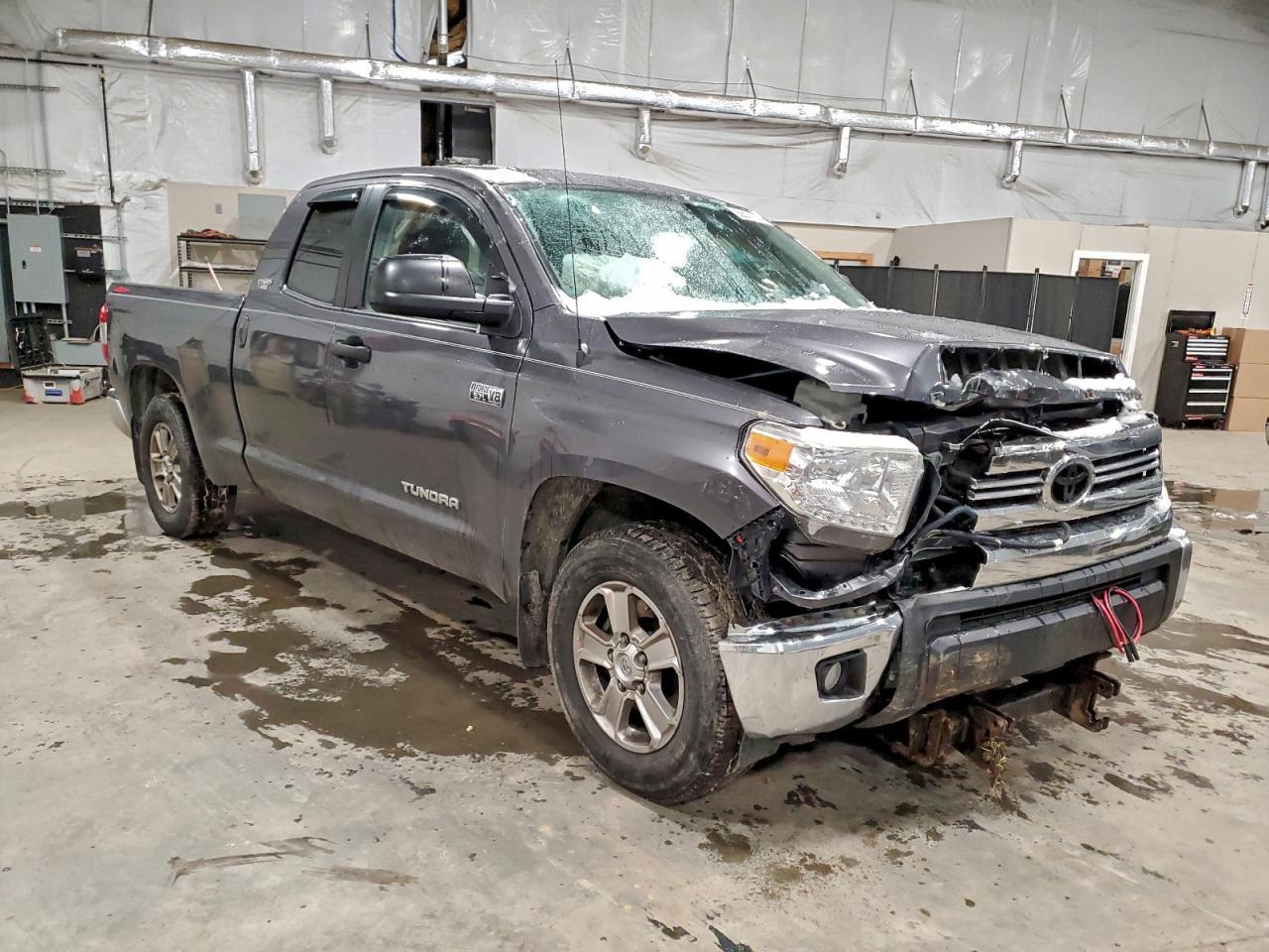 2017 Toyota Tundra Double Cab SR