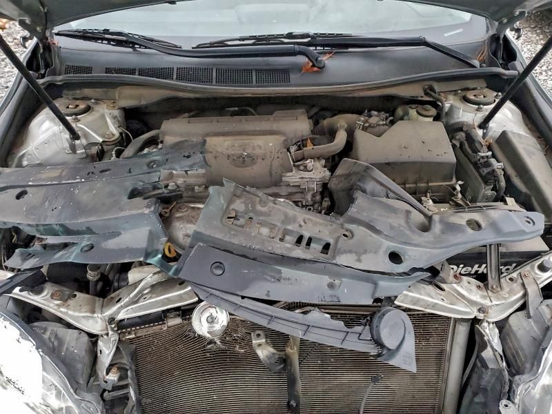 2016 Toyota Camry le