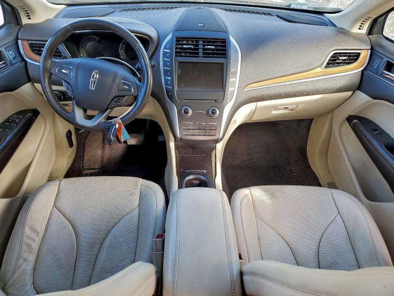 2015 Lincoln Townhouse MKC