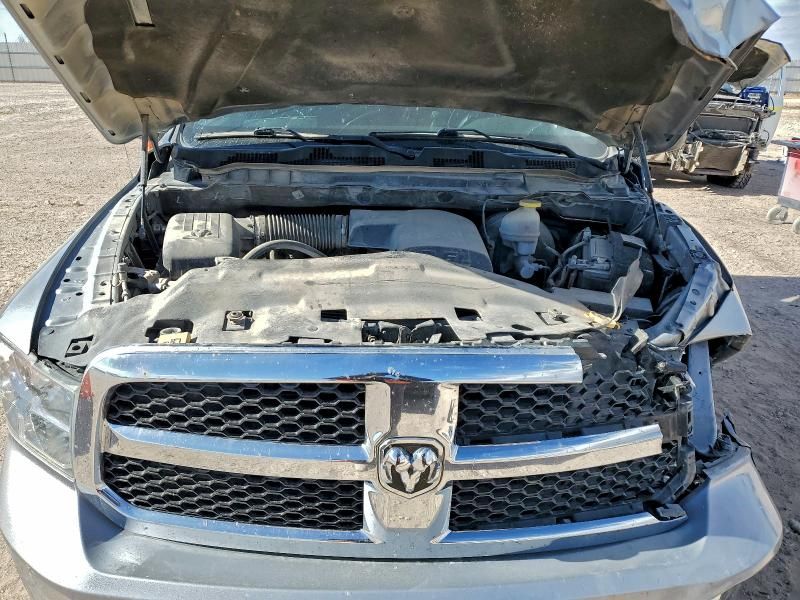 2022 Dodge Ram 1500 Classic slt