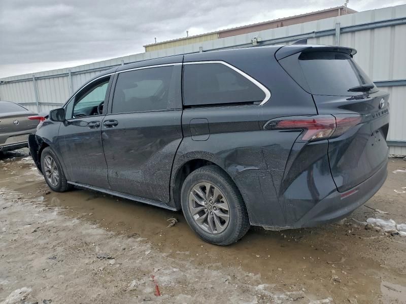 2024 Toyota Sienna le