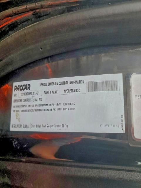 2023 Peterbilt 579 Semi Truck