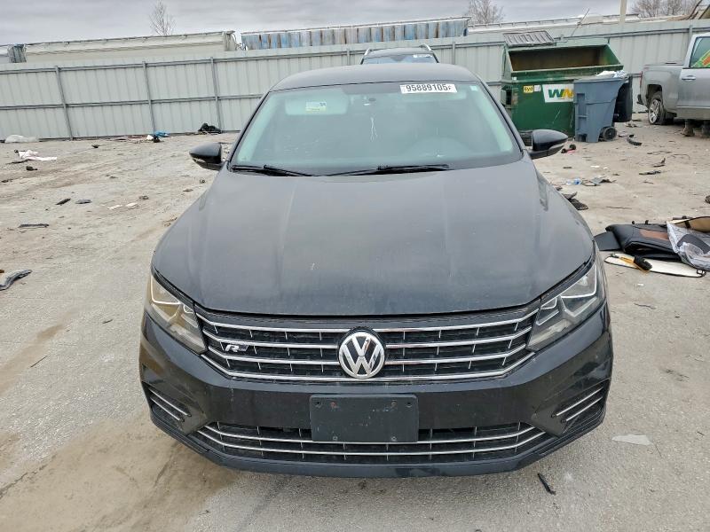 2016 Volkswagen Passat s