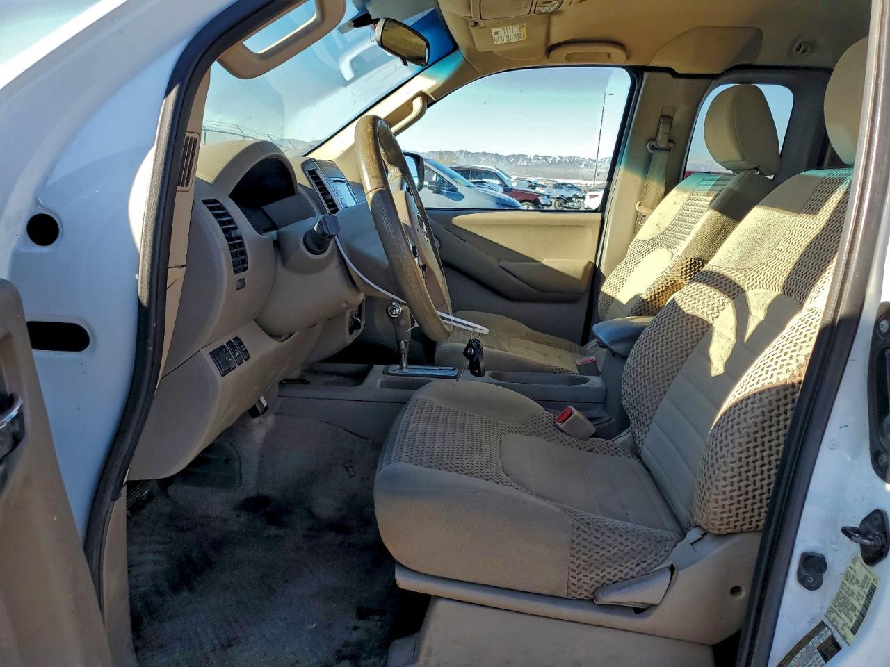 2014 Niss Frontier sv V6