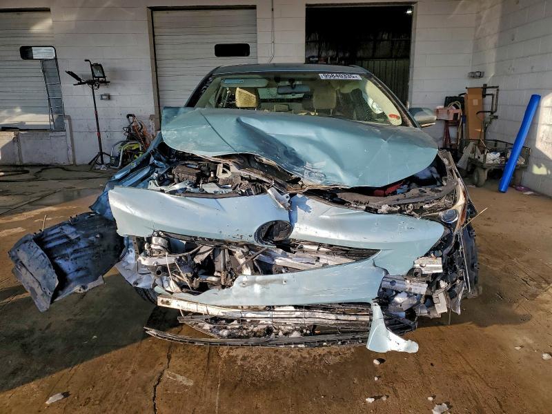 2016 Toyota Prius Three