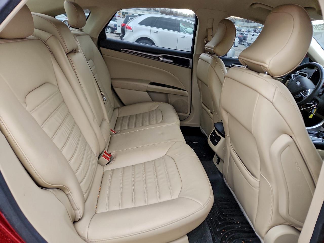2015 Ford Fusion se