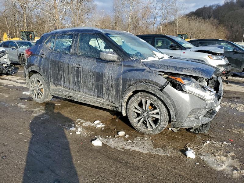 2018 Nissan Kicks s