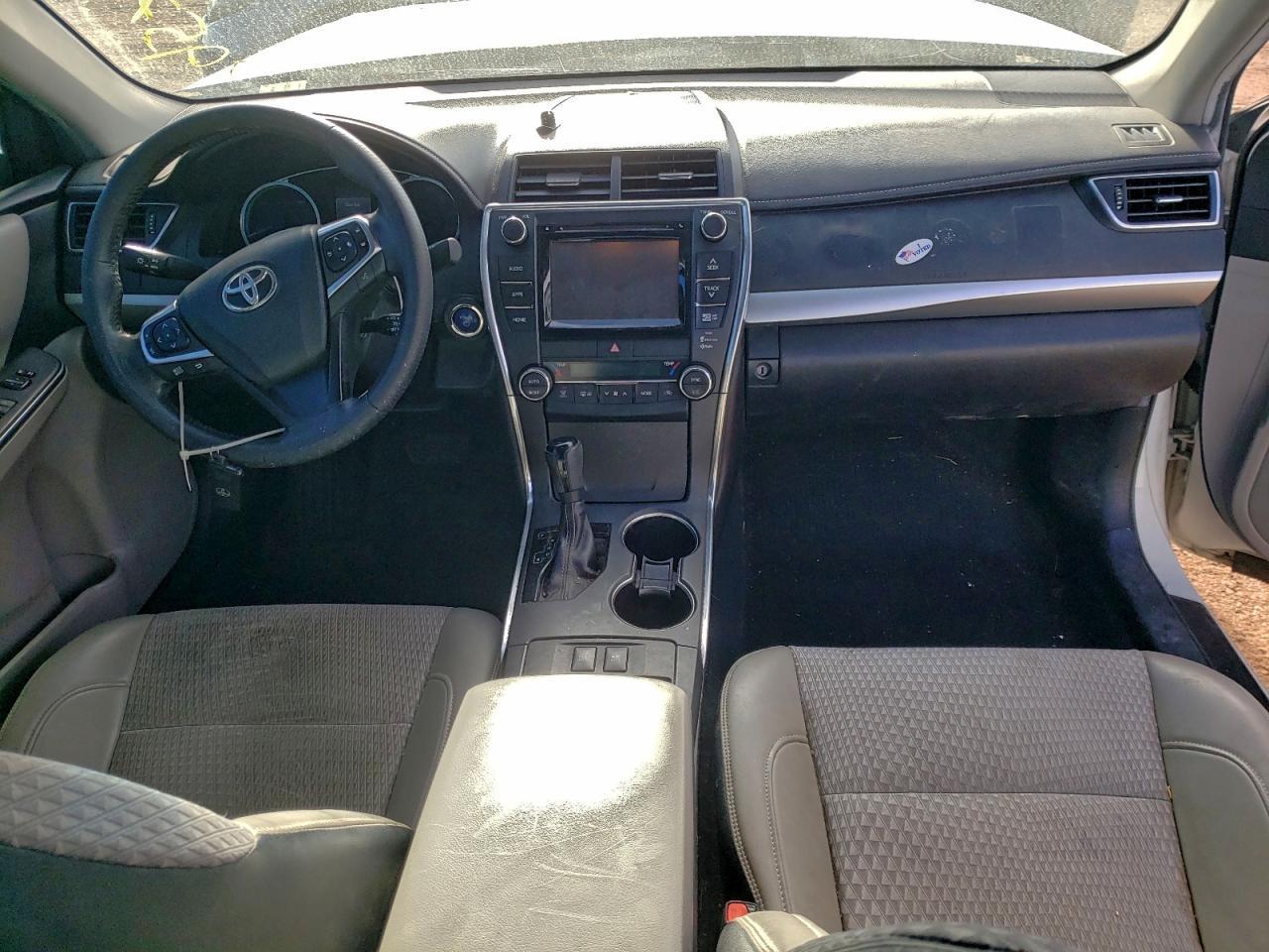 2015 Toyota Camry Hybrid