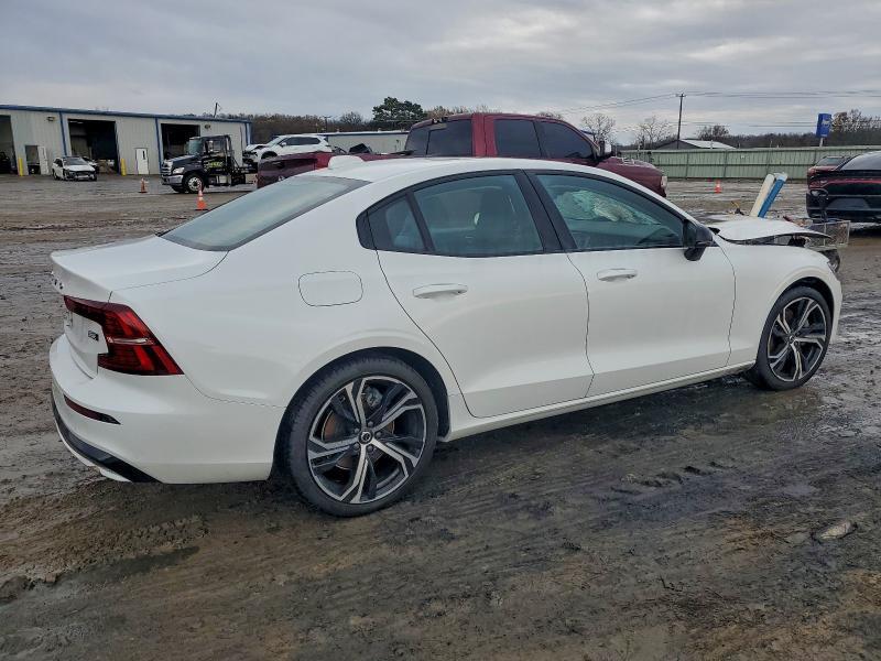 2024 Volvo S60 Core