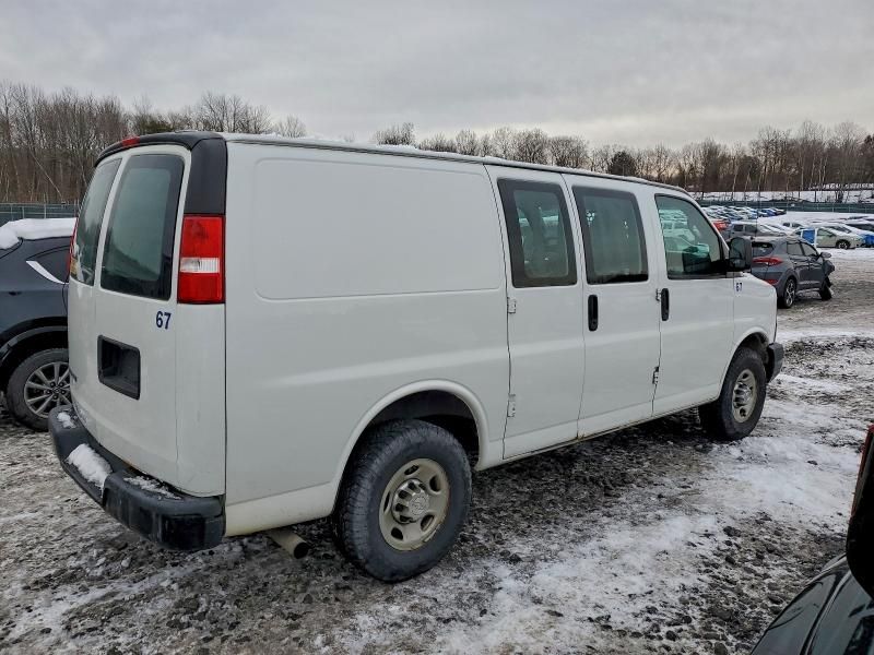 2017 Chevrolet Express G2500