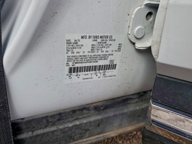 2023 Ford Explorer xlt