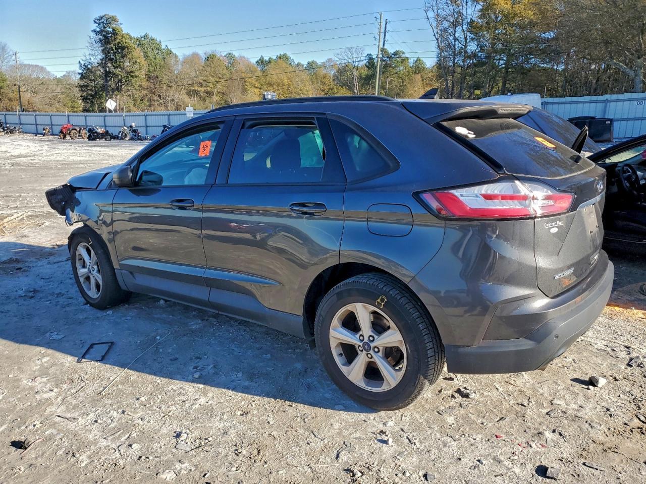 2020 Ford Edge se