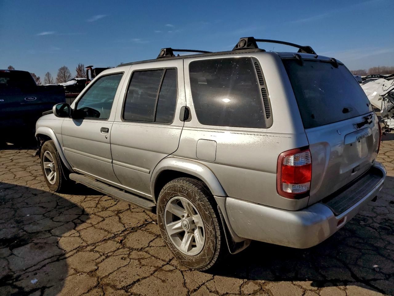 2002 Nissan Pathfinder le