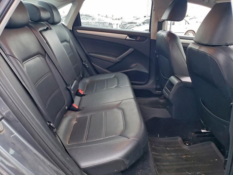 2014 Volkswagen Passat s