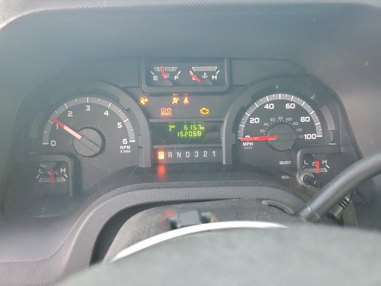 2015 Ford E350 BOX Truck