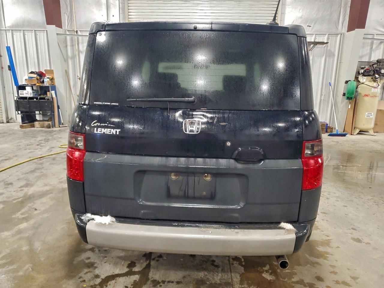 2005 Honda Element