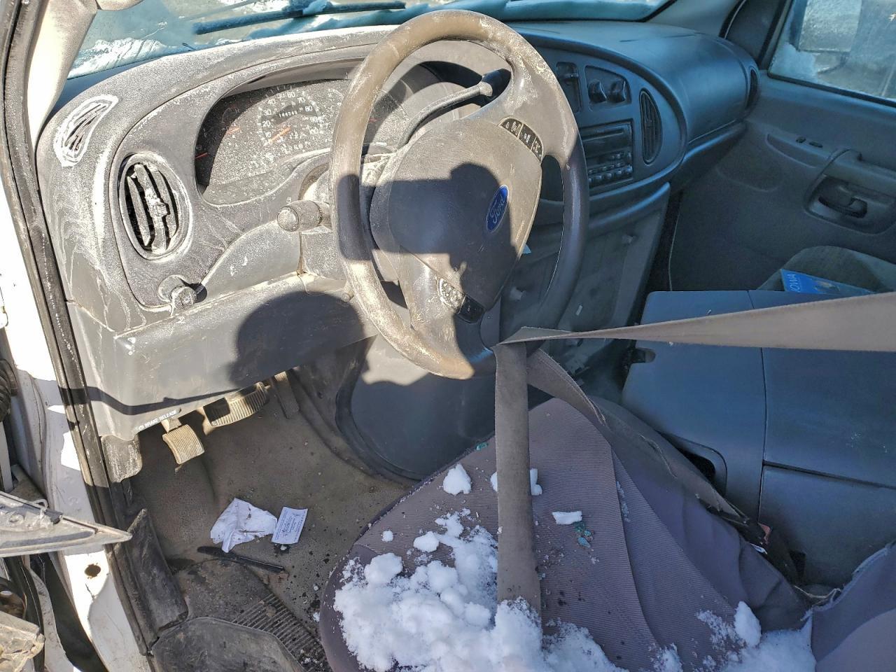 2003 Ford Econoline E150 van