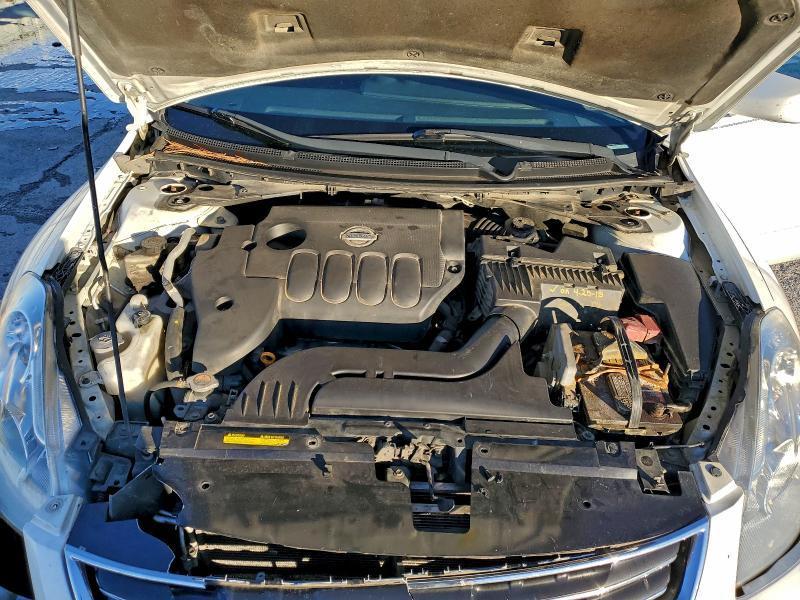2010 Nissan Altima Base