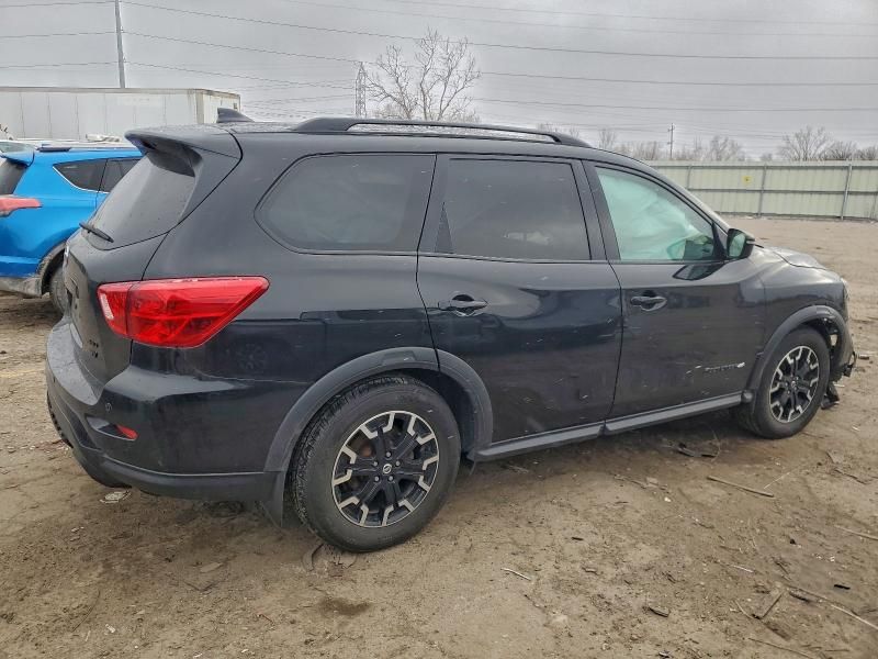 2020 Nissan Pathfinder sv