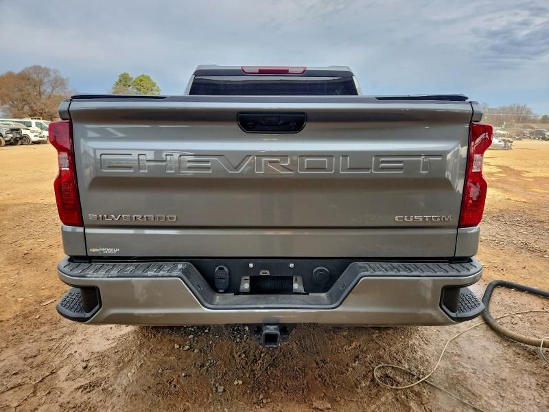 2026 Chevrolet Silverado K1500 Custom