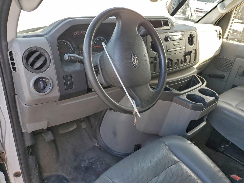 2013 Ford E350 BOX Truck