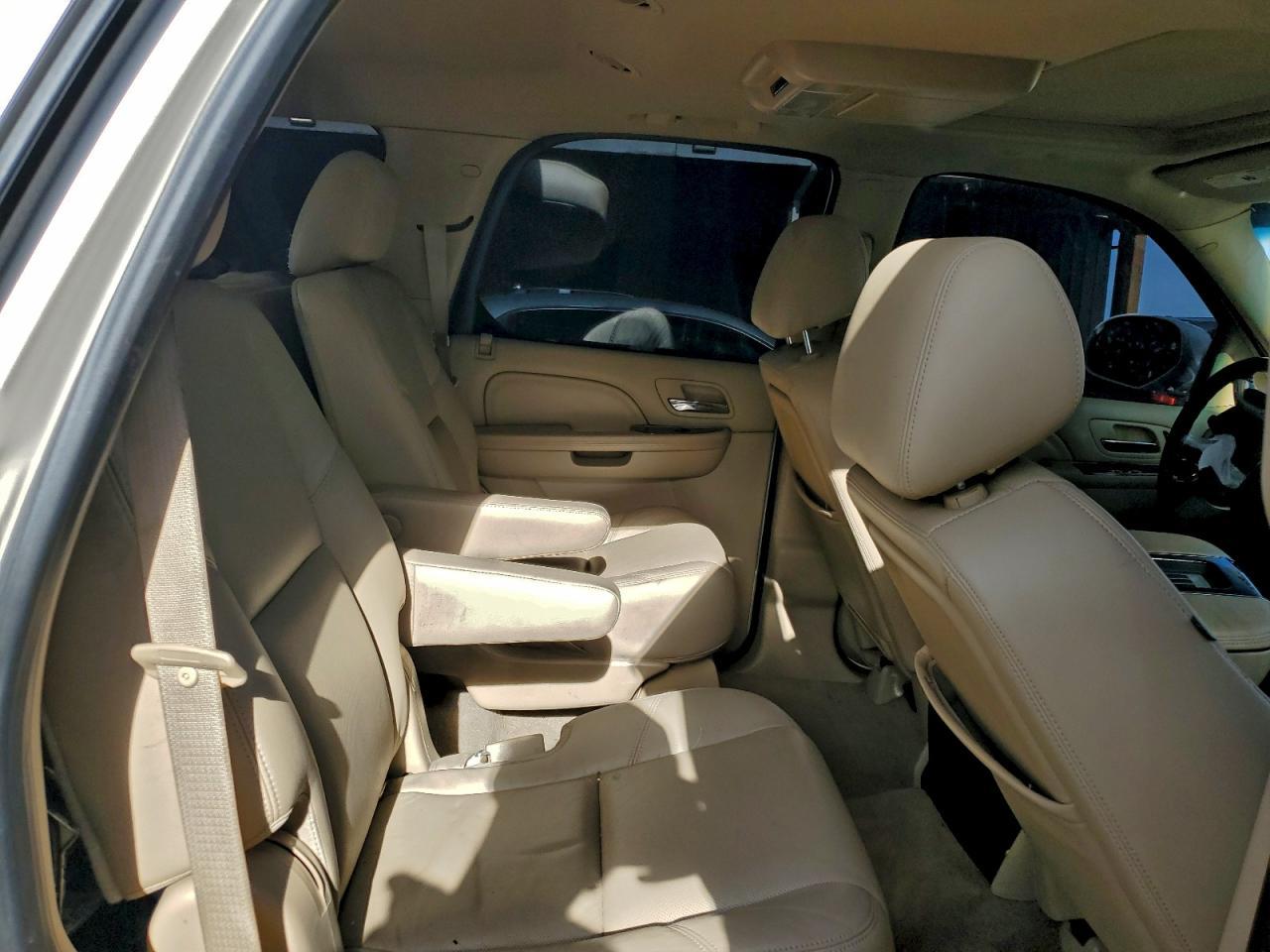 2012 Cadillac Escalade Premium