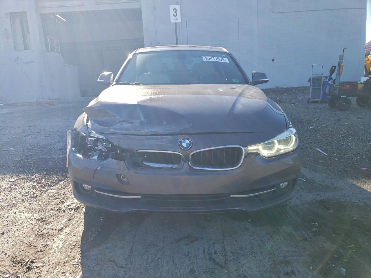 2017 BMW 330 i