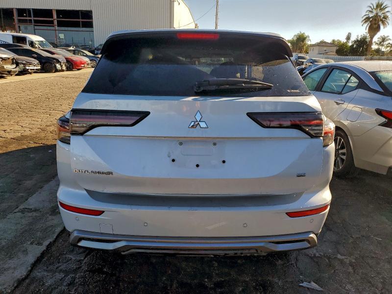 2025 Mitsubishi Outlander se