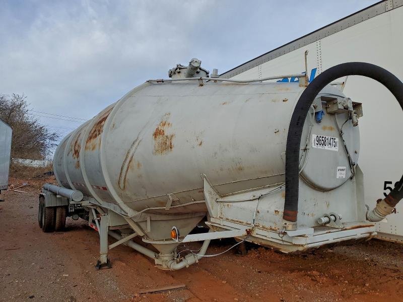 1961 Butl 1961 Pneumatic dry Bulk Trailer