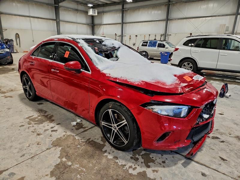 2019 Mercedes-Benz A 220