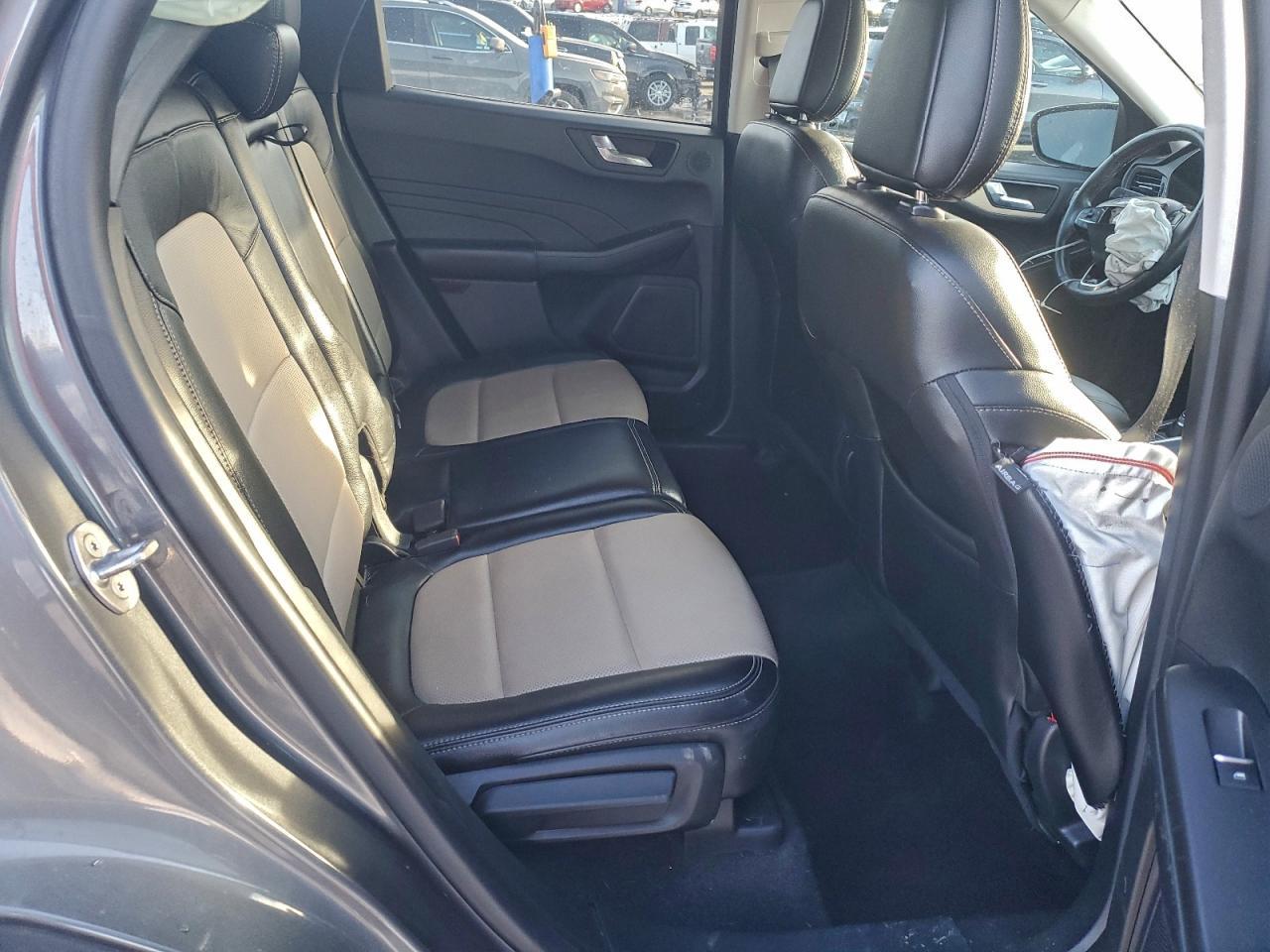 2021 Ford Escape Titanium