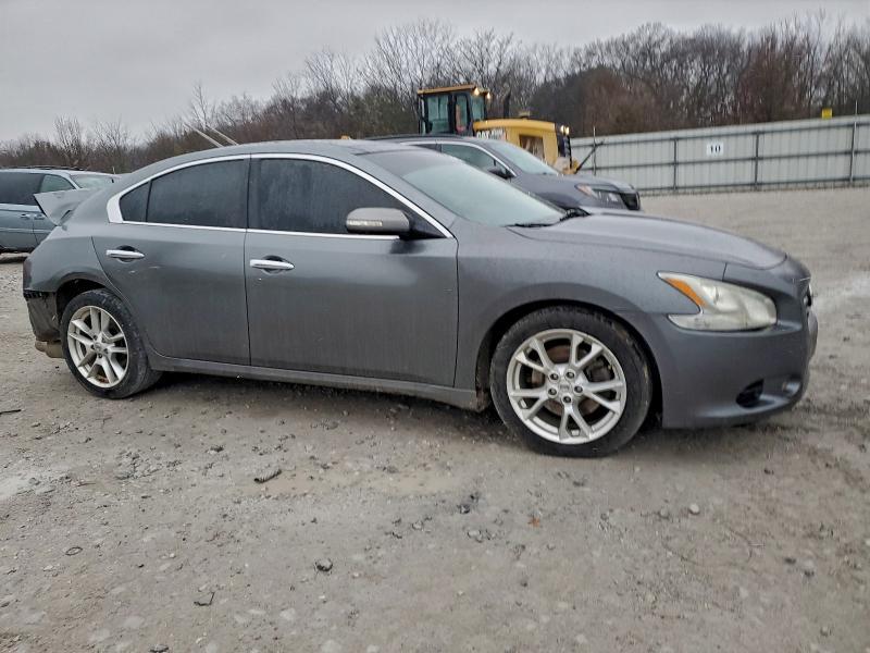 2014 Nissan Maxima s