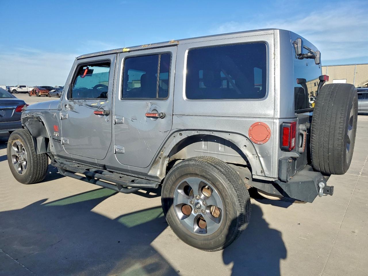2016 Jeep Wrangler Unlimited Sahara