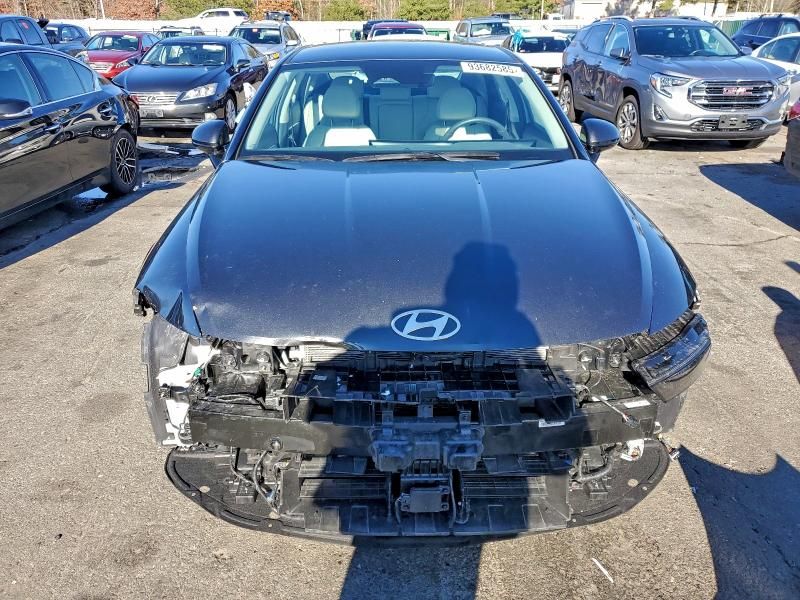 2025 Hyundai Sonata Hybrid