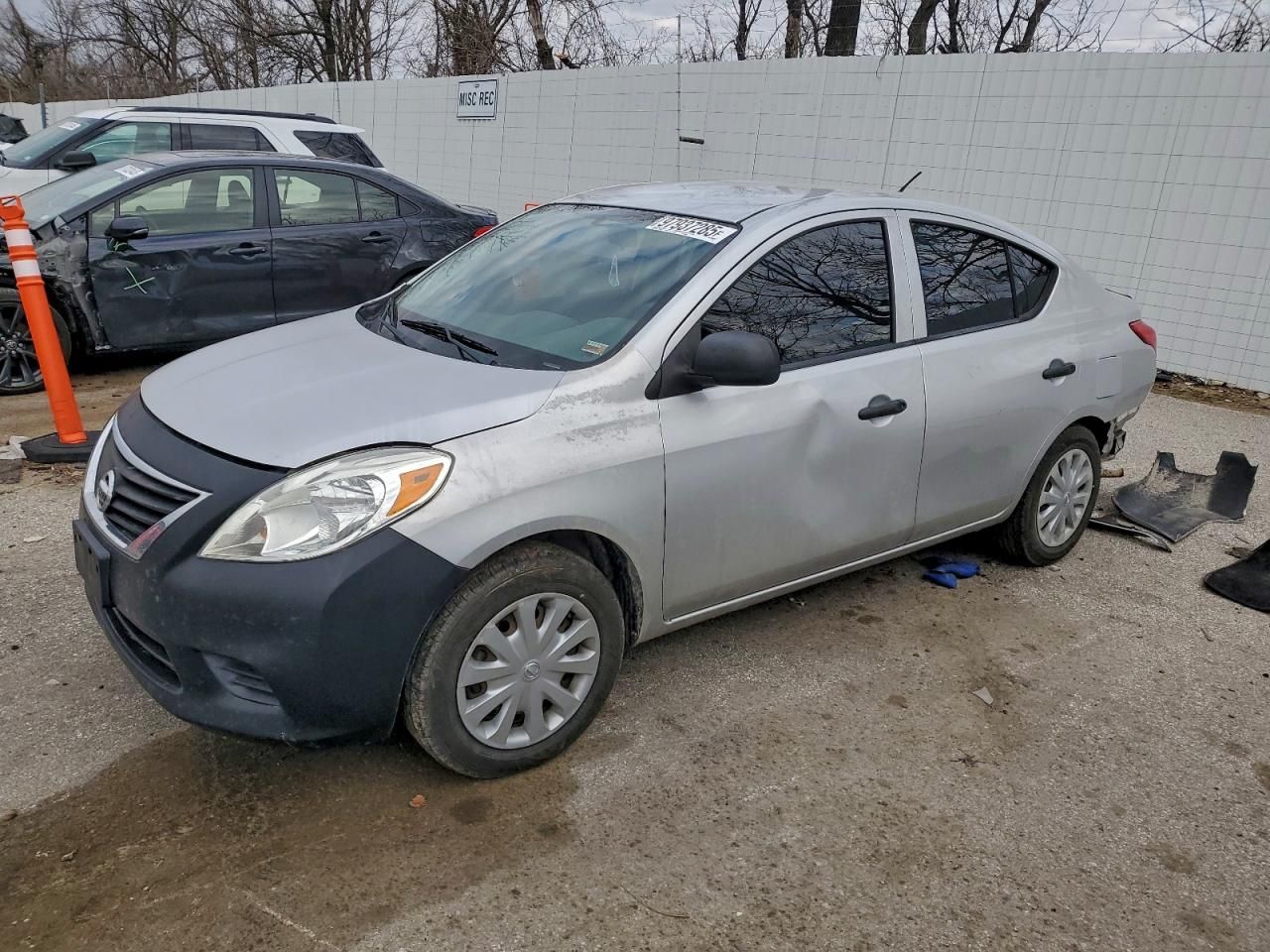 2013 Nissan Versa s
