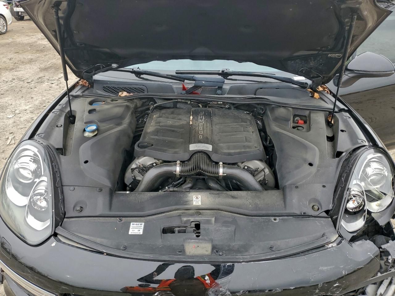 2017 Porsche Cayenne gts