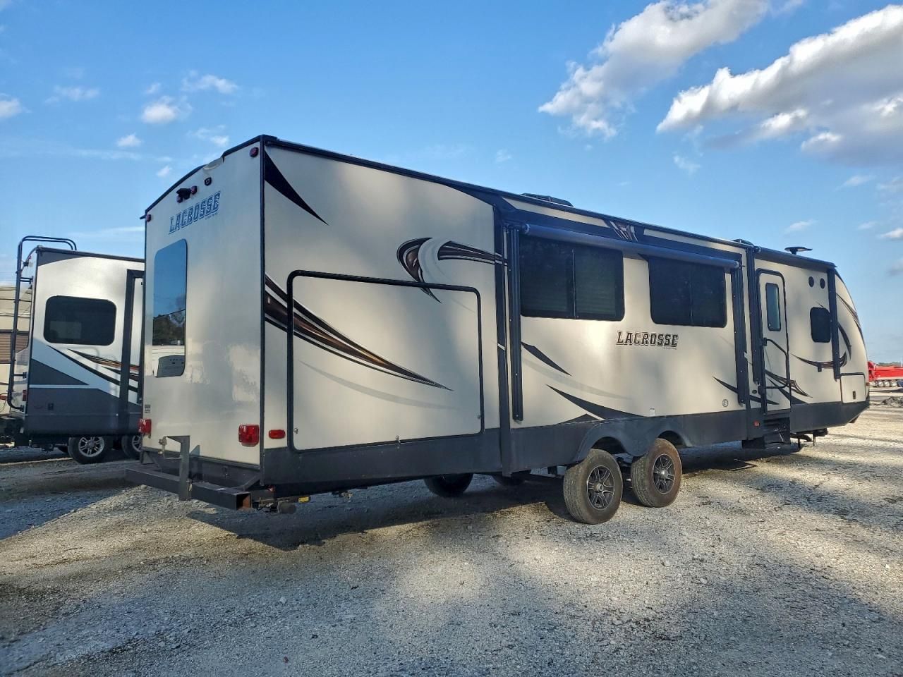 2018 Lacrosse Luxury LIT