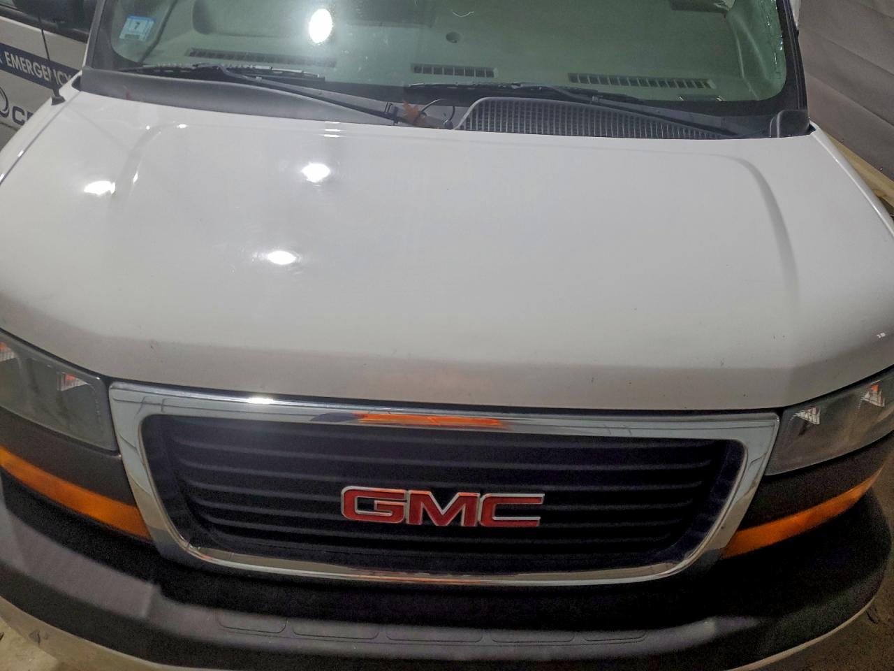 2020 GMC Savana 2500 Utility / Service Van