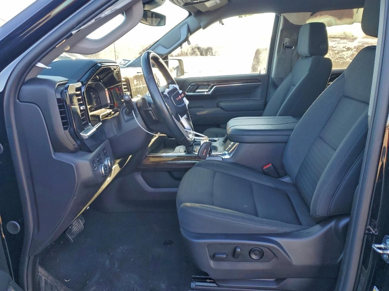 2024 GMC Sierra K1500 Elevation