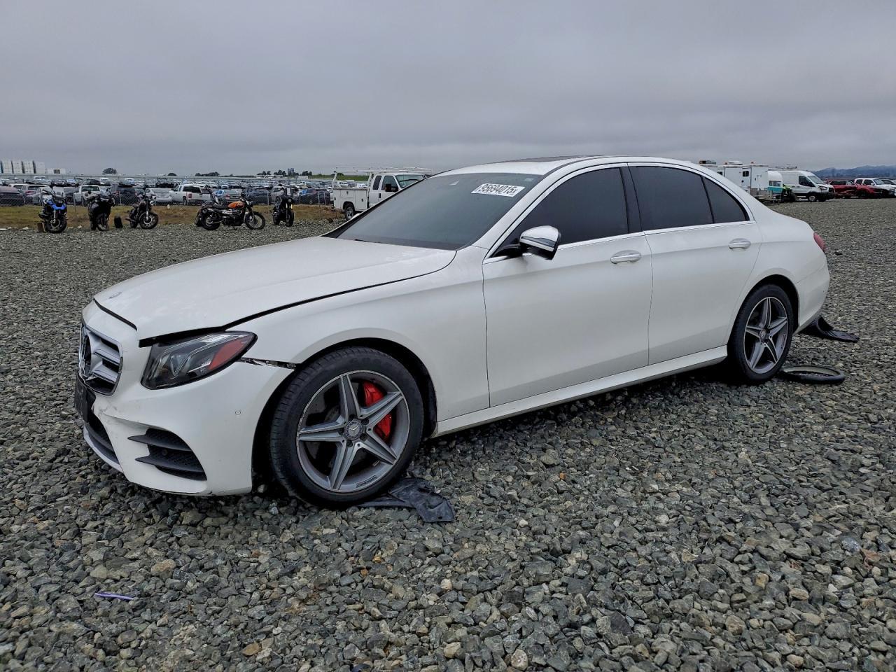 2017 Mercedes-Benz E 300
