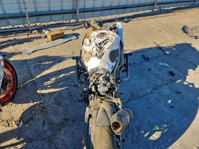2025 Suzuki GSX-R750