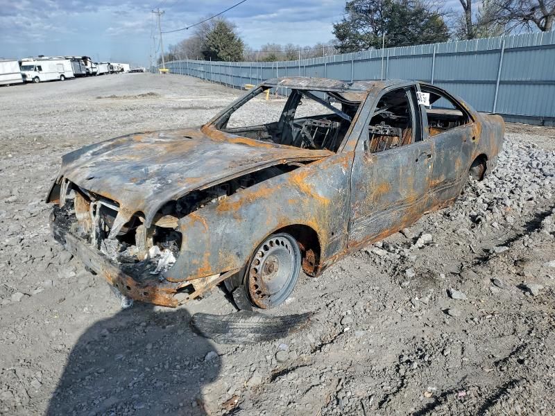 2002 Mercedes-Benz E 320