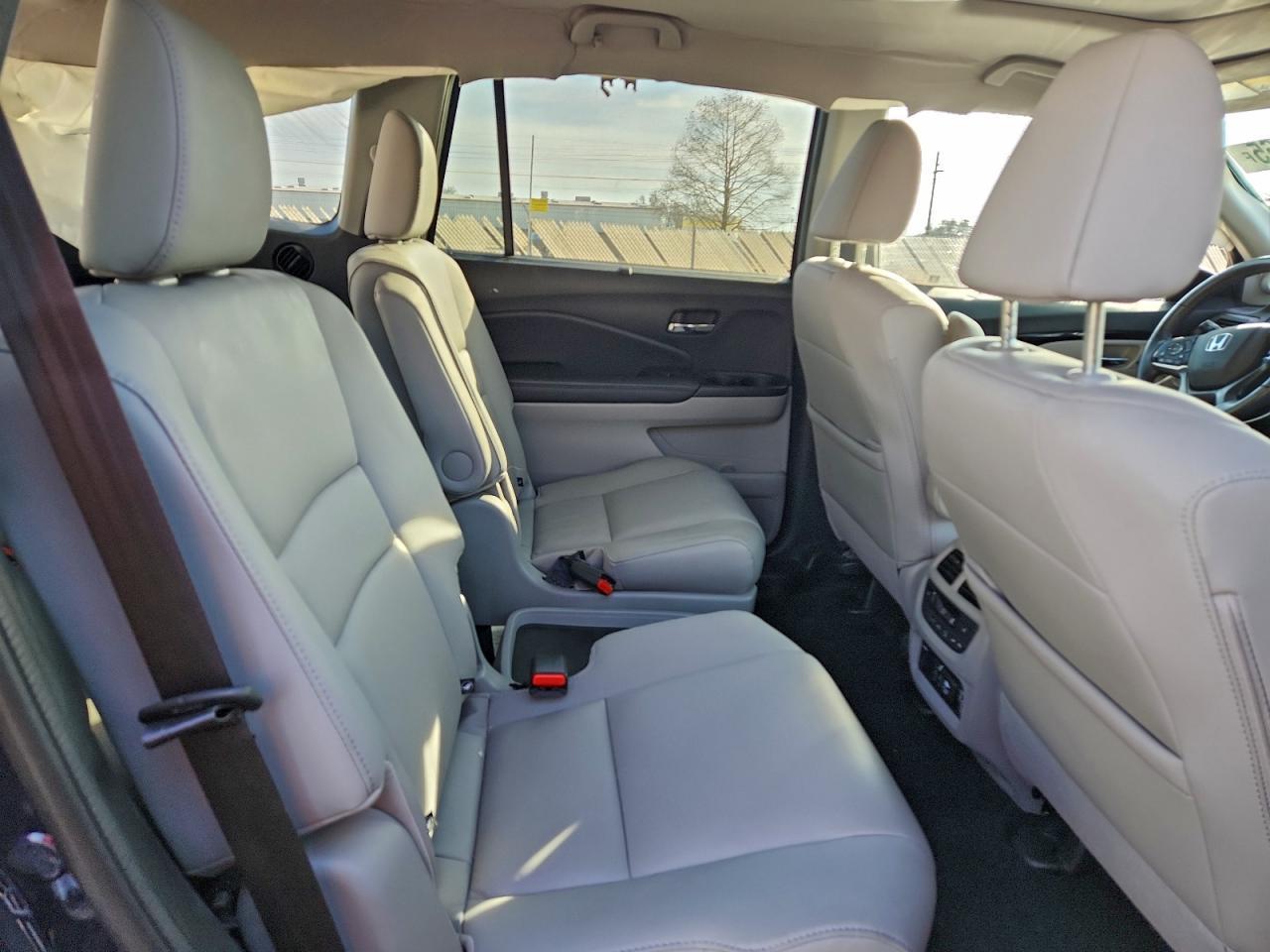 2022 Honda Pilot Touring