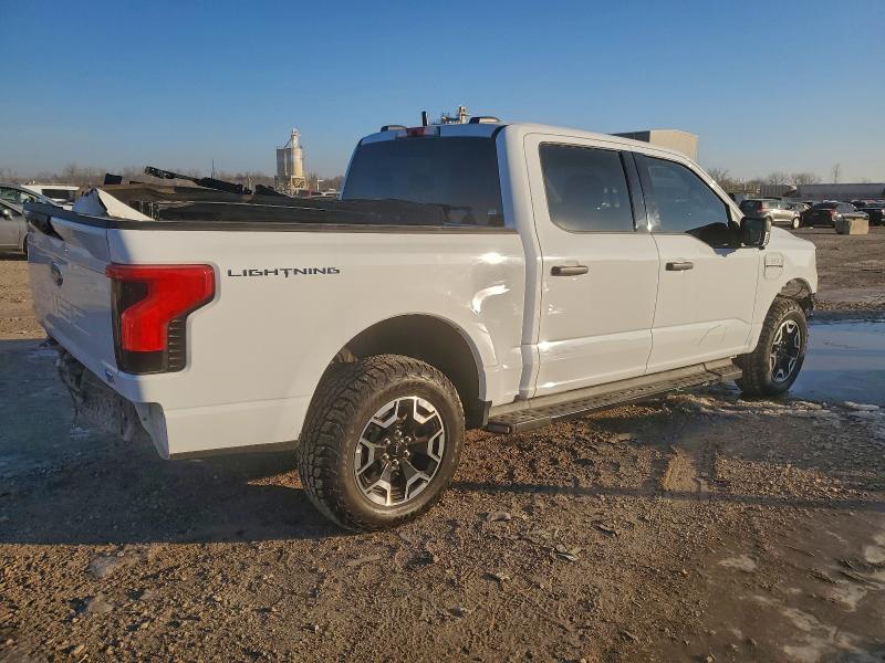2022 Ford F150 Lightning pro