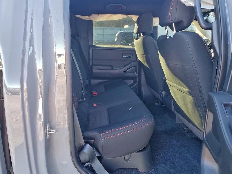 2023 Nissan Frontier s