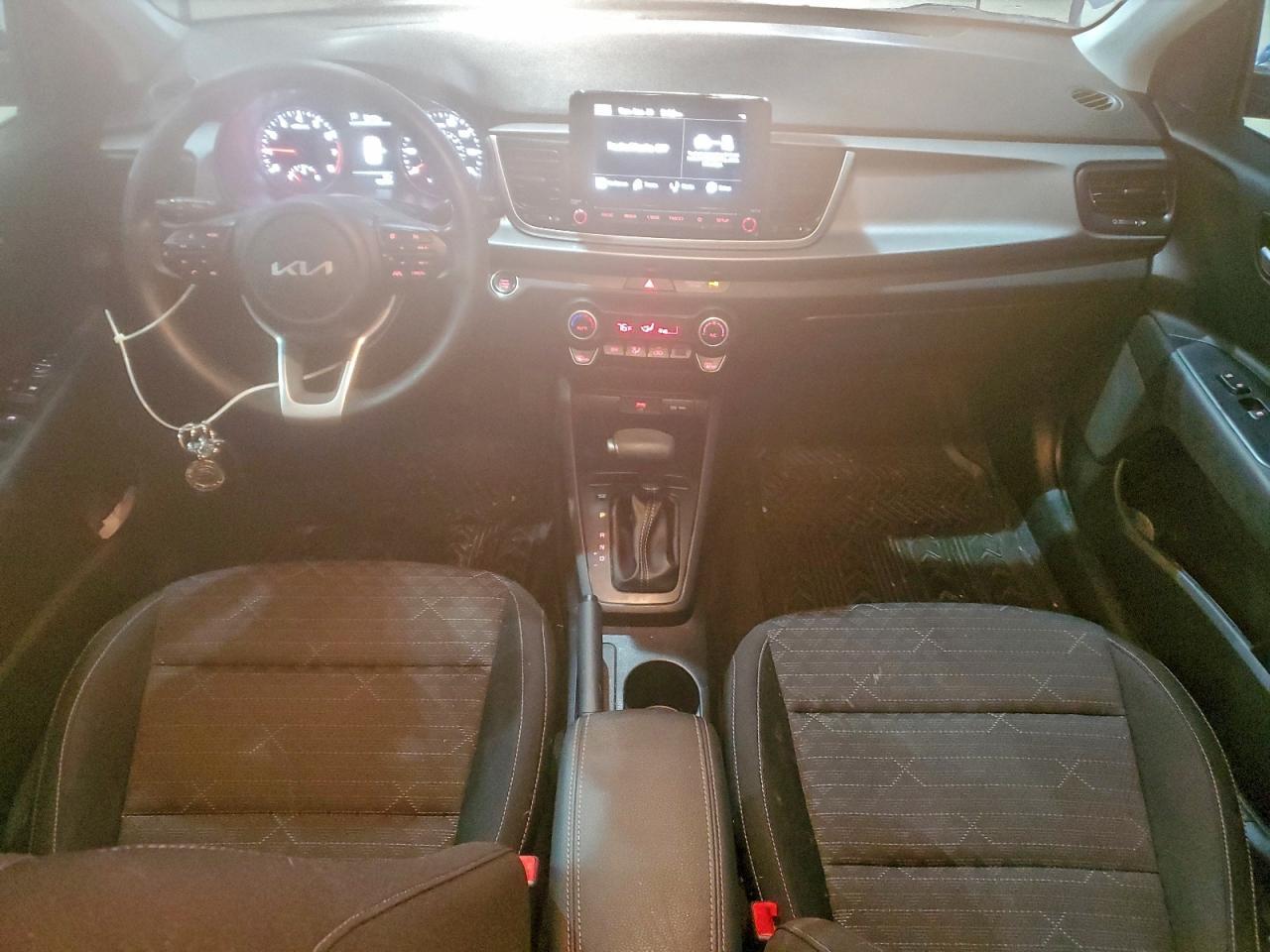 2023 KIA Rio lx