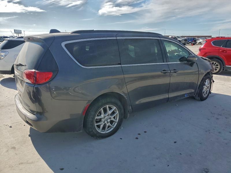 2020 Chrysler Voyager lxi