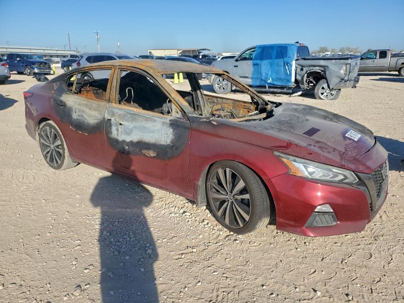 2020 Nissan Altima sr