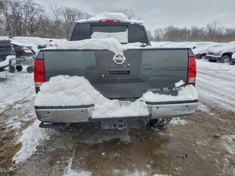 2012 Niss Titan S