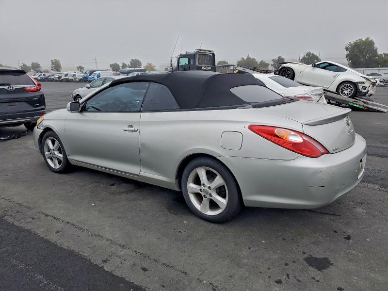 2005 Toyota Camry Solara se V6
